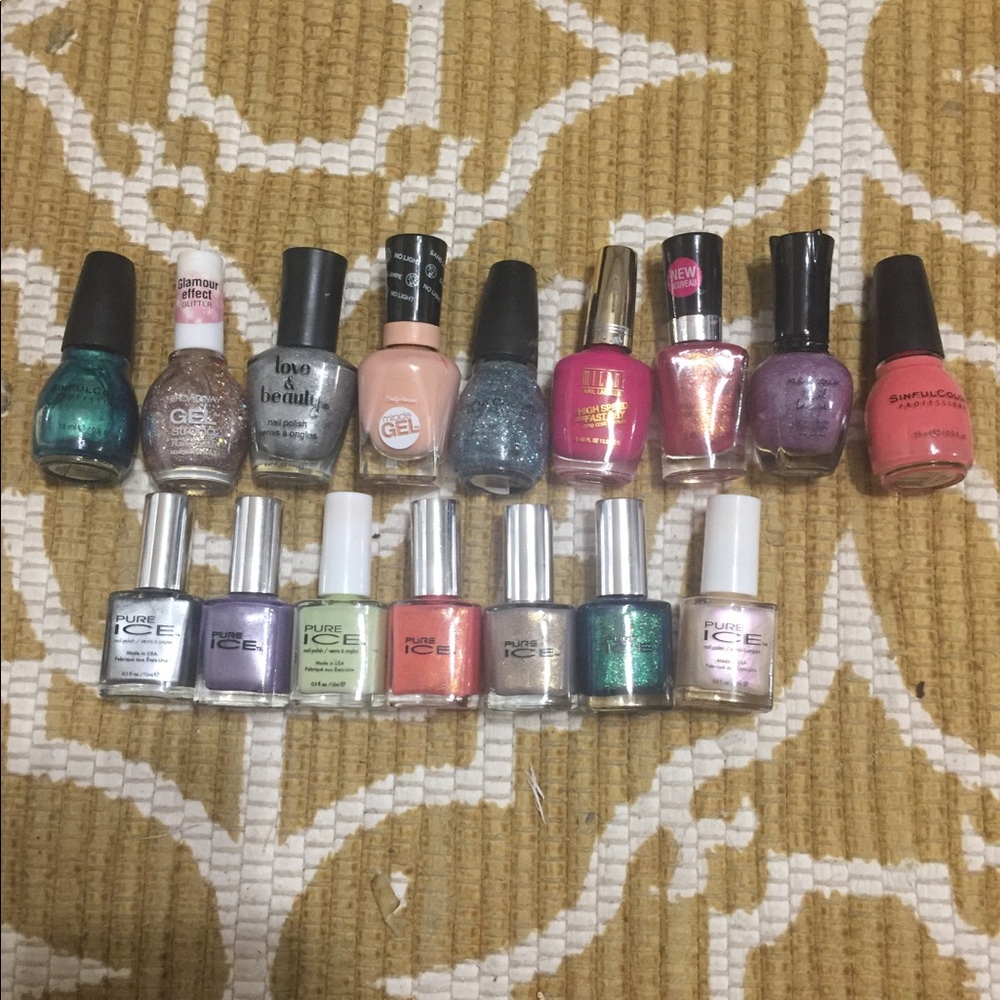 Assorted nail polishes